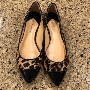 Size 8 Gianni Bini flats